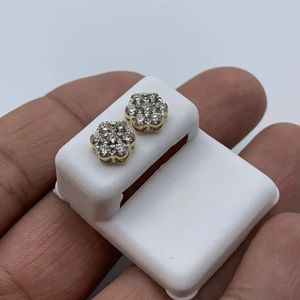 Diamond studs 14k gold